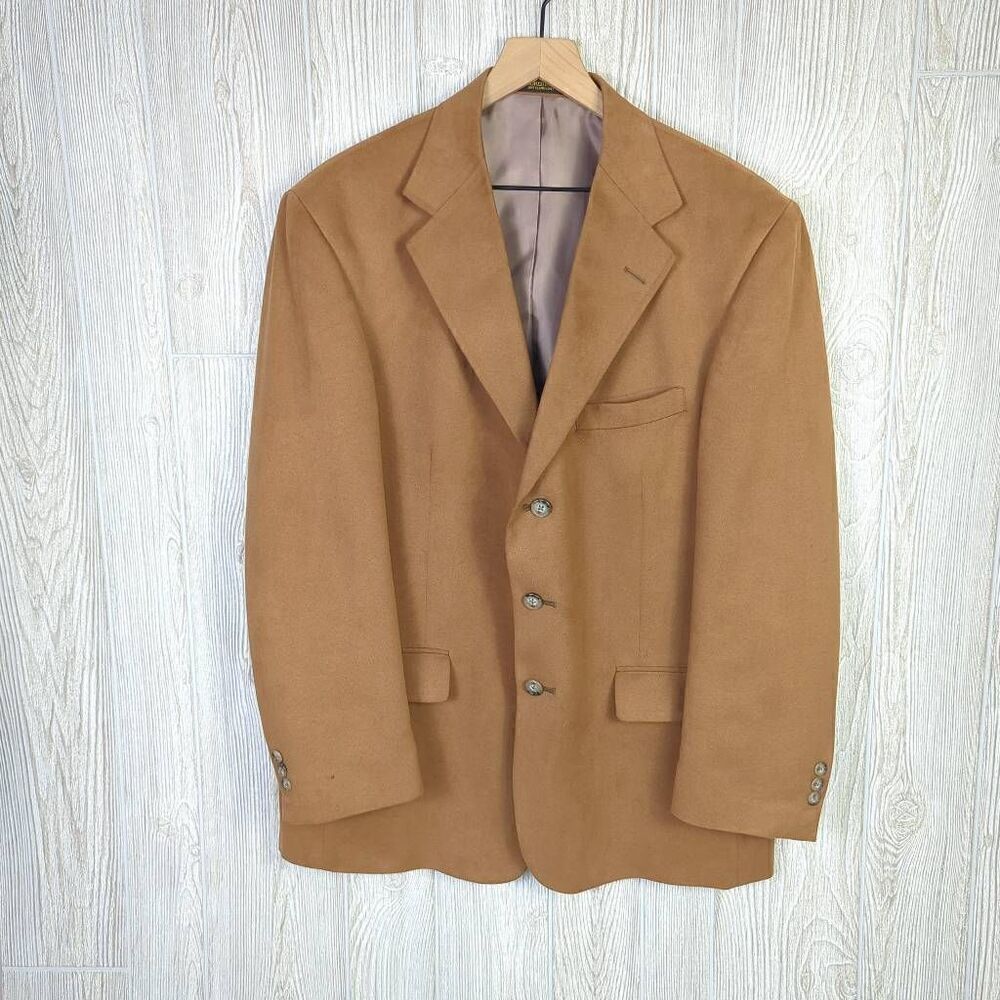 Norm Thompson Mens 42R Blazer Suit Coat Tan Camel 3 Button Closure Long Sleeve